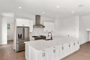 530 De Narvaez Dr, Longboat Key, FL 34228 - Photo 23