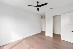 530 De Narvaez Dr, Longboat Key, FL 34228 - Photo 31