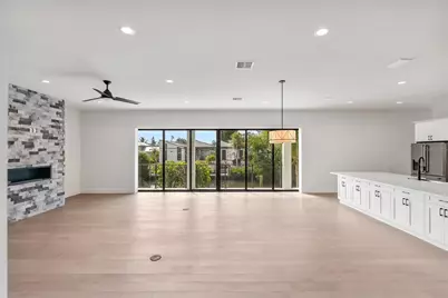 530 De Narvaez Drive, Longboat Key, FL 34228 - Photo 11