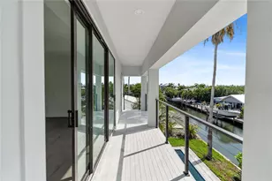 530 De Narvaez Dr, Longboat Key, FL 34228 - Photo 11