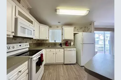 7803 46th Avenue N #39, Saint Petersburg, FL 33709 - Photo 7