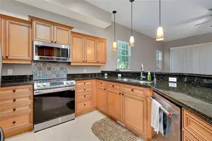 3975 Square E Ln, Sarasota, FL 34238 - Photo 17