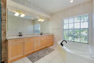 3975 Square E Ln, Sarasota, FL 34238 - Photo 27