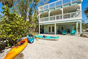 111 Faubel St, Sarasota, FL 34242 - Photo 9