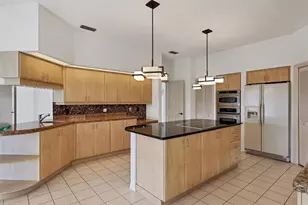 7738 Calle Facil, Sarasota, FL 34238 - Photo 17