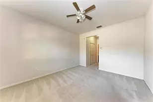 3823 Parkridge Cir, Sarasota, FL 34243 - Photo 15