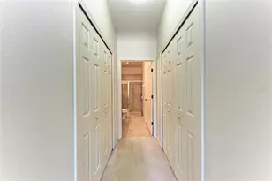 3823 Parkridge Cir, Sarasota, FL 34243 - Photo 19