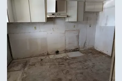 3074 Lake Bayshore Drive #O-120, Bradenton, FL 34205 - Photo 3