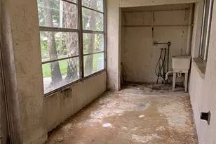 3074 Lake Bayshore Dr, Bradenton, FL 34205 - Photo 13