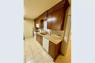 1690 Colonnades Circle N, Lakeland, FL 33811 - Photo 15