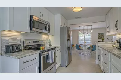 2904 Homasassa Road, Sarasota, FL 34239 - Photo 17