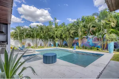 2711 Blossom Drive, Sarasota, FL 34239 - Photo 39