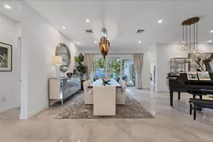 2711 Blossom Dr, Sarasota, FL 34239 - Photo 5