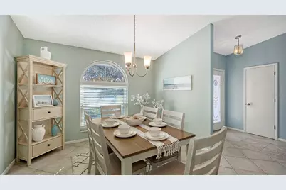 2246 Cork Oak Street W, Sarasota, FL 34232 - Photo 7