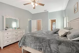 2246 Cork Oak St W, Sarasota, FL 34232 - Photo 27