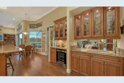 8250 Hugh Alison Place, Sarasota, FL 34240 - Photo 11