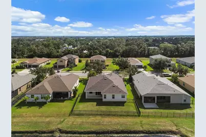 9724 46th Court E, Parrish, FL 34219 - Photo 11