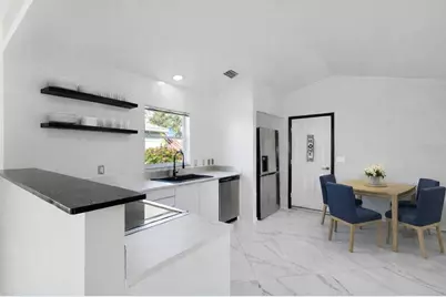 721 Spring Lakes Boulevard, Bradenton, FL 34210 - Photo 7