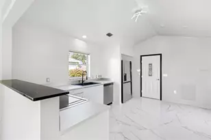 721 Spring Lakes Blvd, Bradenton, FL 34210 - Photo 7