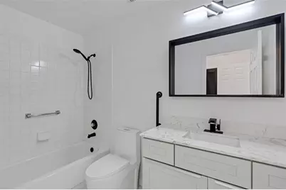 721 Spring Lakes Boulevard, Bradenton, FL 34210 - Photo 27