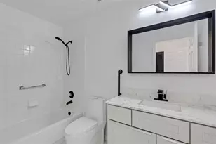 721 Spring Lakes Blvd, Bradenton, FL 34210 - Photo 27