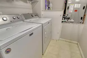 6261 Timberlake Dr, Sarasota, FL 34243 - Photo 29