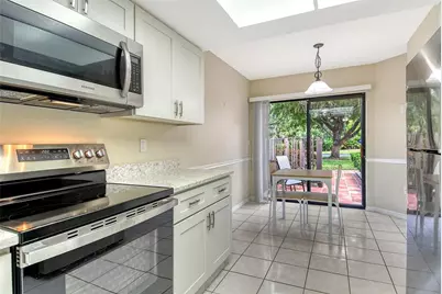 6261 Timber Lake Drive #F6, Sarasota, FL 34243 - Photo 13