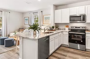 18532 Buckskin Dr, Lakewood Ranch, FL 34211 - Photo 7