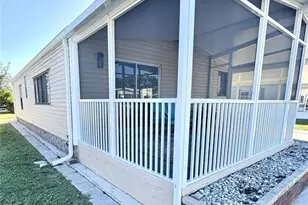 43 N Easter Island Cir, Englewood, FL 34223 - Photo 3