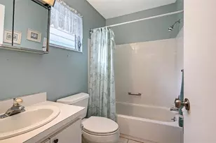 5474 Riverbluff Cir, Sarasota, FL 34231 - Photo 23