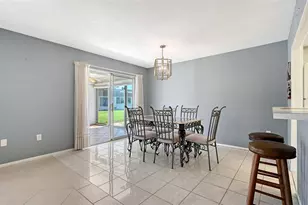 5474 Riverbluff Cir, Sarasota, FL 34231 - Photo 11