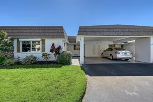 5474 Riverbluff Cir, Sarasota, FL 34231 - Photo 1