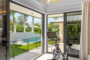 1808 Flower Dr, Sarasota, FL 34239 - Photo 17