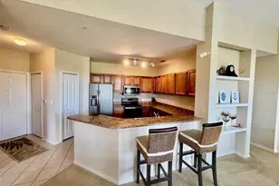 8325 38th St Cir E, Sarasota, FL 34243 - Photo 3