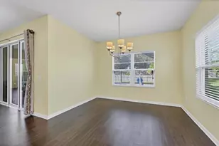 7040 White Willow Ct, Sarasota, FL 34243 - Photo 17