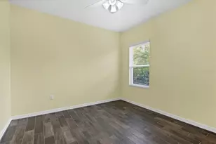 7040 White Willow Ct, Sarasota, FL 34243 - Photo 27