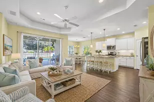 7040 White Willow Ct, Sarasota, FL 34243 - Photo 9
