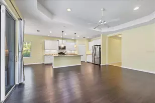 7040 White Willow Ct, Sarasota, FL 34243 - Photo 11