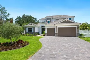 1637 Hyde Park St, Sarasota, FL 34239 - Photo 3