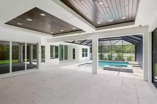 1637 Hyde Park St, Sarasota, FL 34239 - Photo 41