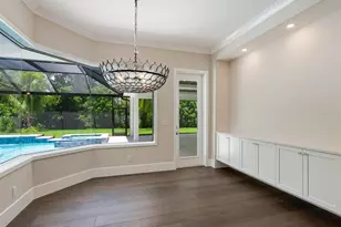 1637 Hyde Park St, Sarasota, FL 34239 - Photo 9