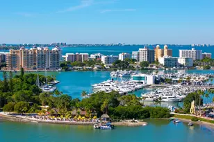 1821 Lincoln Dr, Sarasota, FL 34236 - Photo 7