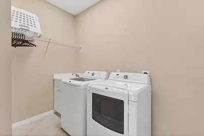 8231 Nice Way, Sarasota, FL 34238 - Photo 33