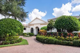 8309 Farington Ct, Bradenton, FL 34202 - Photo 7