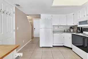 3400 6th Ave, Holmes Beach, FL 34217 - Photo 13