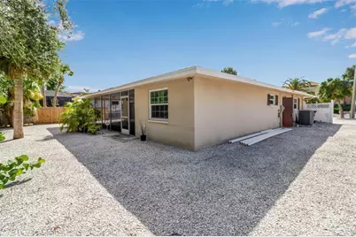 315 Avenida De Paradisio, Sarasota, FL 34242 - Photo 21