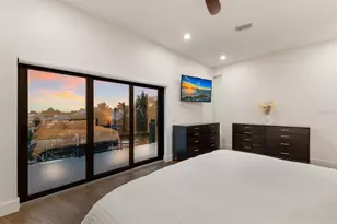 201 N Harbor Dr, Holmes Beach, FL 34217 - Photo 19