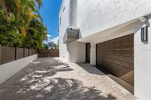 201 N Harbor Dr, Holmes Beach, FL 34217 - Photo 77