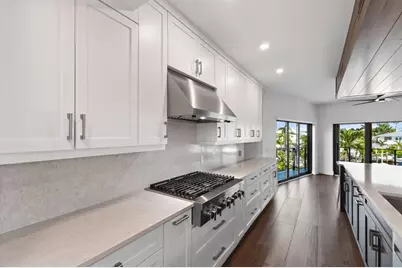 201 N Harbor Drive, Holmes Beach, FL 34217 - Photo 37