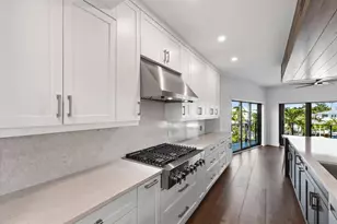 201 N Harbor Dr, Holmes Beach, FL 34217 - Photo 37